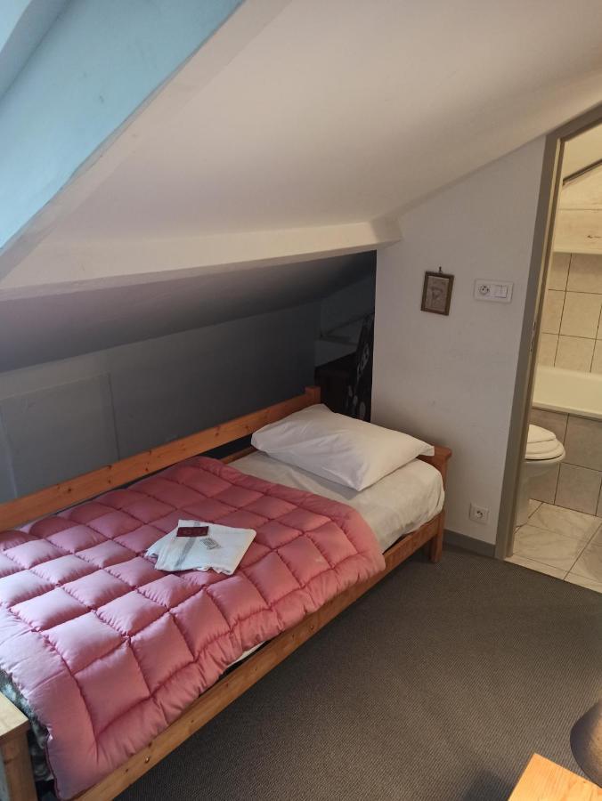 Le Poudrier Hotell Limoges Exteriör bild